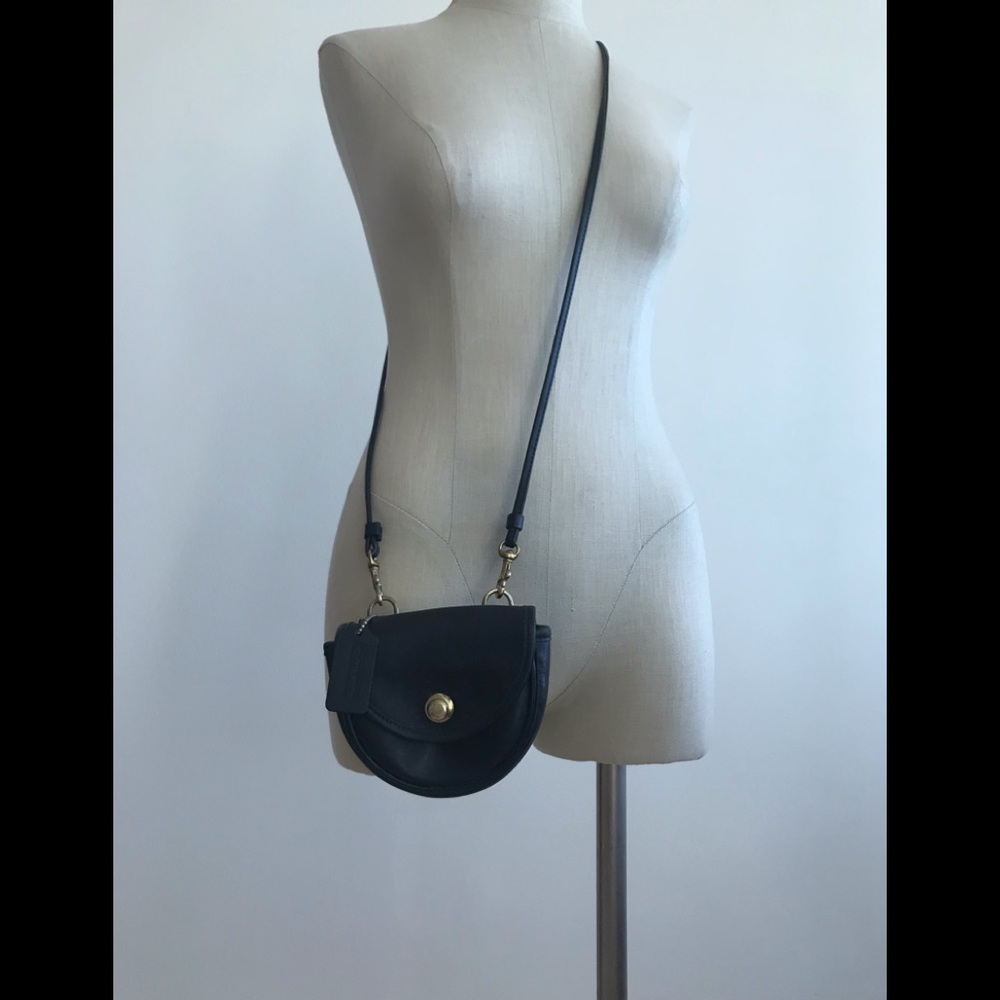 🎉 REDUCED PRICE🎉Rare vintage Coach Black Mini Purse/Belt Bag
